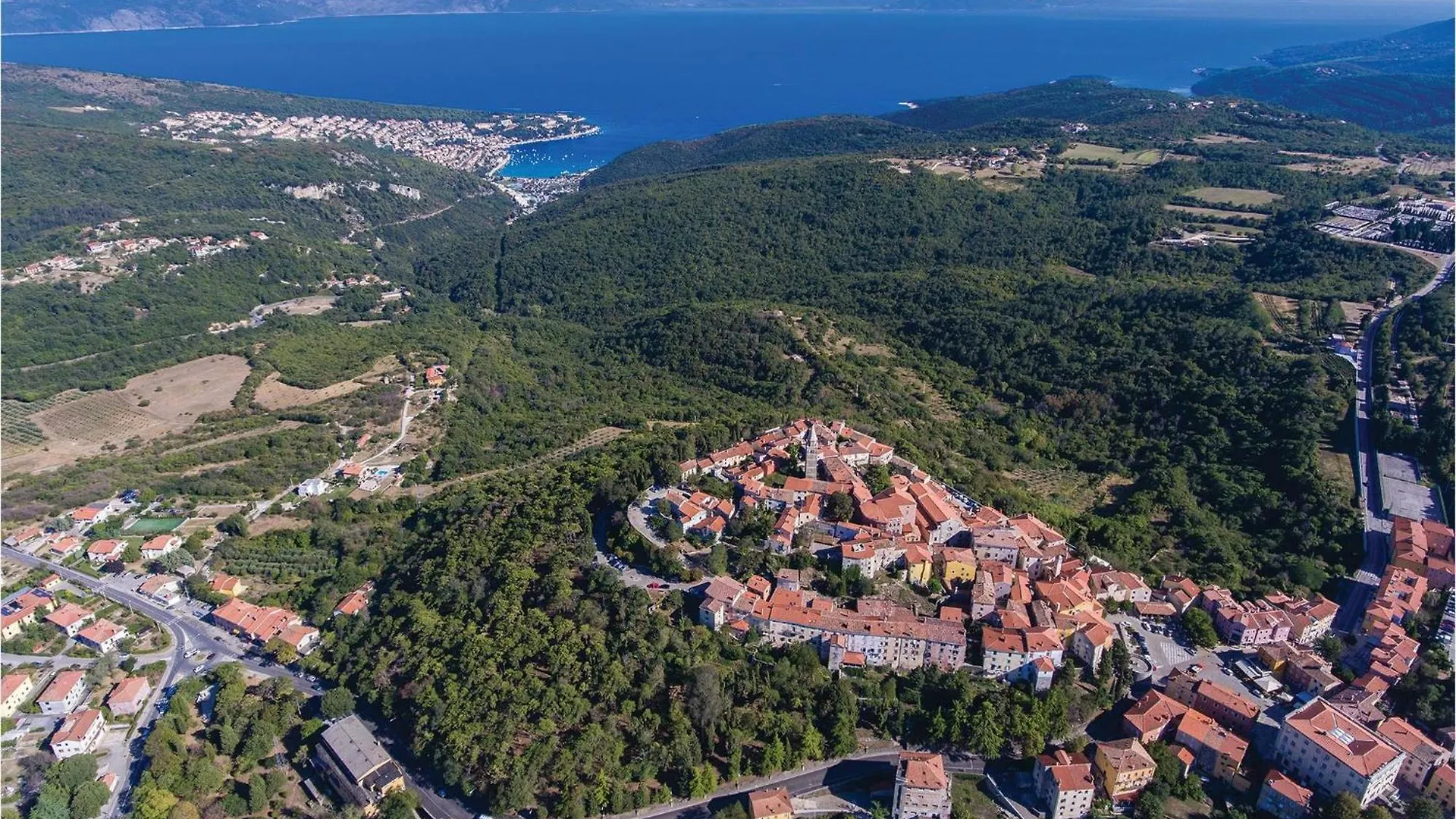 1 Bedroom Stunning Home In Marceljani Vinez Croatia